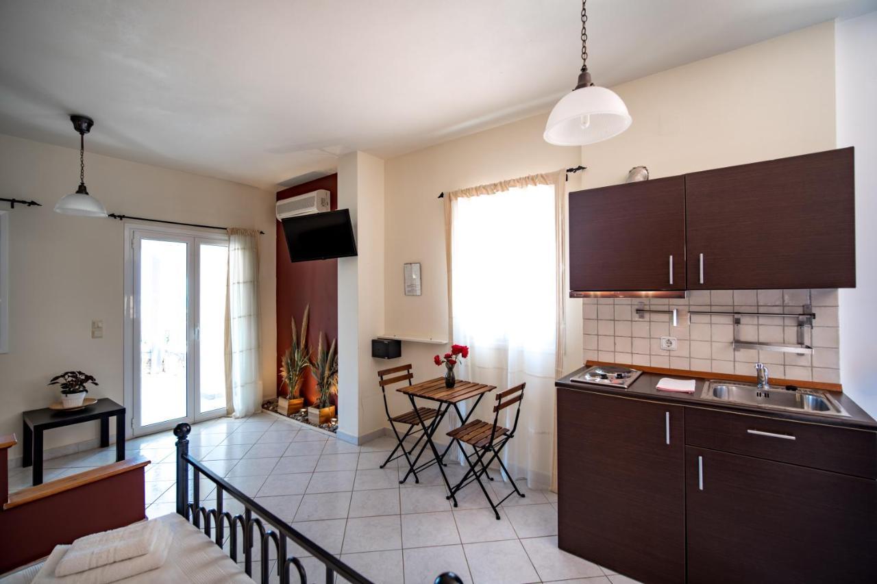 Agia Pelagia  Philyra Appartments מראה חיצוני תמונה